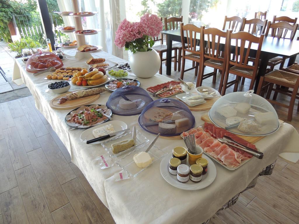 Da Fabiana Bed and Breakfast Bossolasco Eksteriør billede