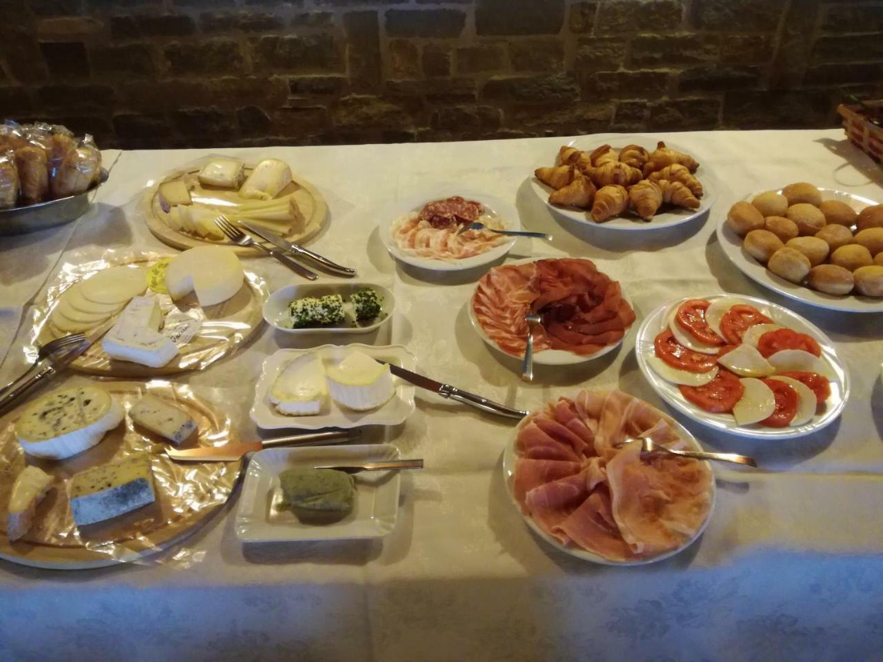 Da Fabiana Bed and Breakfast Bossolasco Eksteriør billede